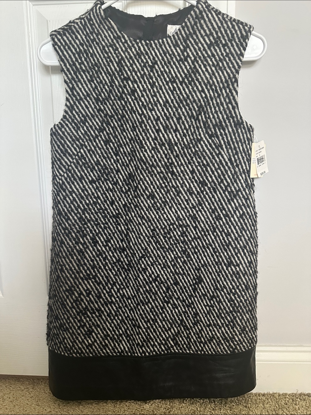 Milly Black and White Textured Sleeveless Shift Dress with Leather-Trim Hem